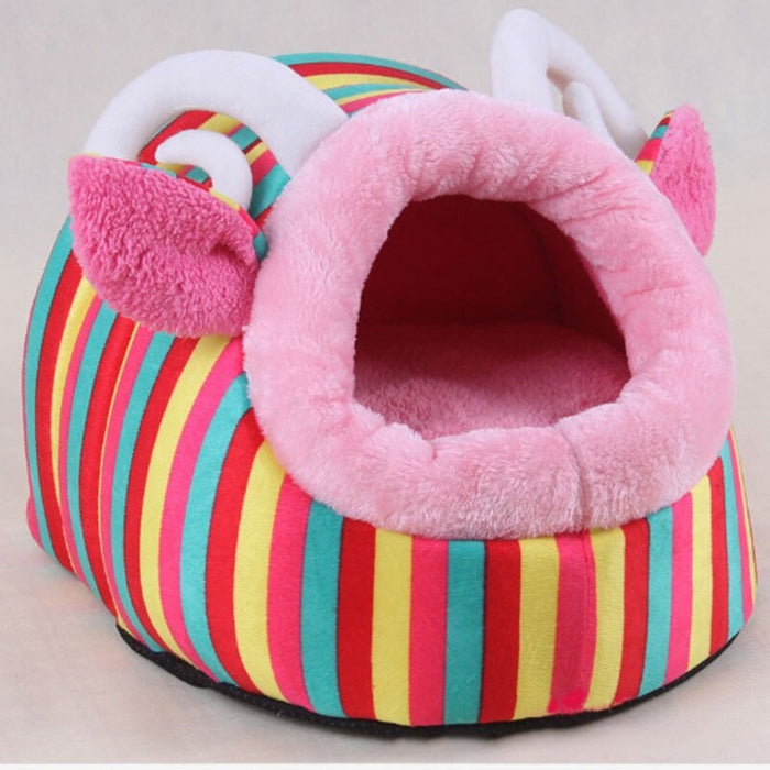 Pet House With Slippers Design